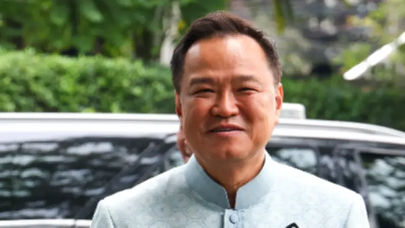 วิเคราะห์การเมือง : เปิดบทบาทผู้คุมเกมตัวจริงในคดีรับสินบนทอง 246 บาท