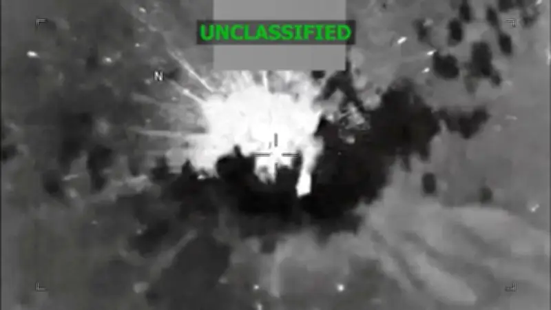 สหรัฐฯ จมเรือ 3 ลำในแปซิฟิก-แคริบเบียน อ้างขนยาเสพติด ดับ 11 ศพ