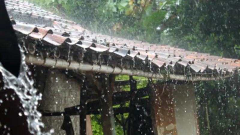 กรมอุตุฯ เตือนไทยตอนบน เตรียมรับมือพายุฤดูร้อน ลูกเห็บตก-ฟ้าผ่า 3-5 มี.ค. นี้