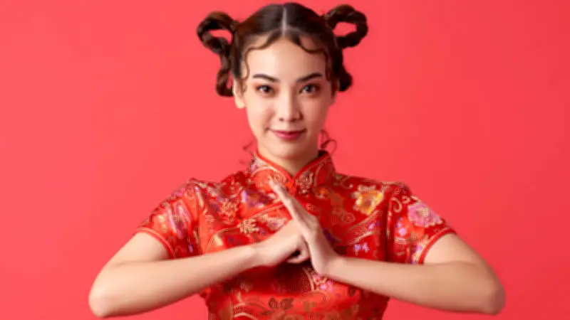 รวม 50 แคปชั่นตรุษจีน 2569 กวนๆ ฮาๆ ส่งอวยพร ขออั่งเปาซองแดง