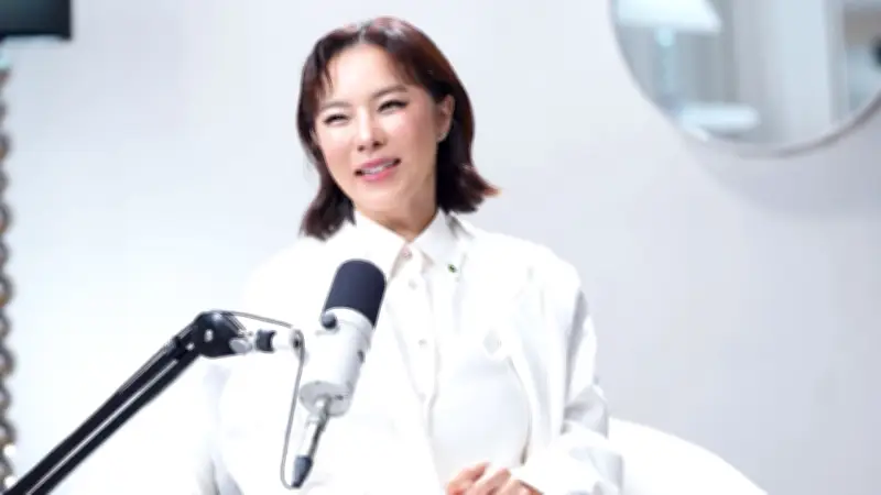 “คริส หอวัง” เผยสูตรความงามยั่งยืน ทะเลาะกับ AI เรื่องเวลานอน ไขความลับหน้าเด็กแม้อายุเข้าเลข 4