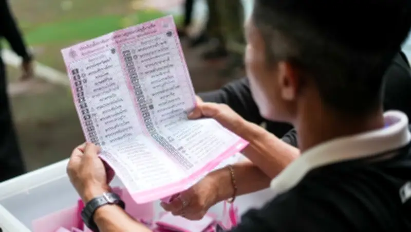 ธรรมนัสเผยพรรคกล้าธรรมรอ กกต.รับรองผลก่อนตัดสินร่วมรัฐบาล ห่วงบัตรเลือกตั้งสีชมพู