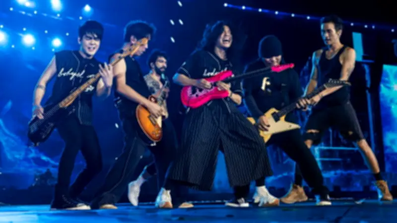 ค่ายเพลง Genie Records จัดคอนเสิร์ต G27 หนักหน่วง 11 ชั่วโมง พร้อมข่าวอาชญากรรมและสังคม