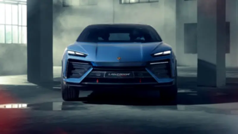 ลัมโบร์กินียุติ Lanzador EV หลังลูกค้ายังชอบเสียงเครื่องคำราม เน้น Hybrid แทน
