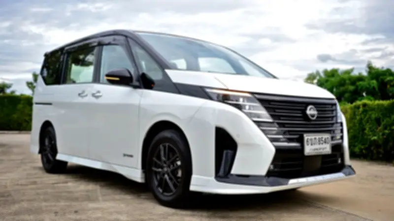 Nissan ปล่อยโปรโมชั่นพิเศษ 'คลั่งรัก SERENA e-POWER' 8 วัน ดอกเบี้ย 0.99% พร้อมส่วนลด 40,000 บาท