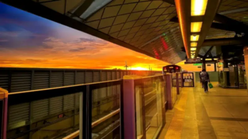 กูเกิลยกเครื่องแอป Snapseed ท้าชนแอปกล้องโปร ขณะที่ข่าวการเมืองร้อนแรง