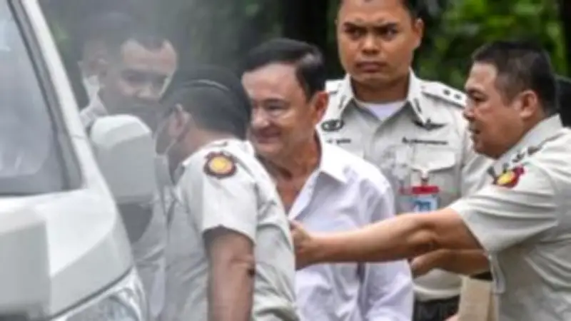 ตำรวจจับกุมแก๊งค้ายาเสพติดรายใหญ่ในกรุงเทพฯ พบยาบ้าและไอซ์มูลค่ากว่า 10 ล้านบาท