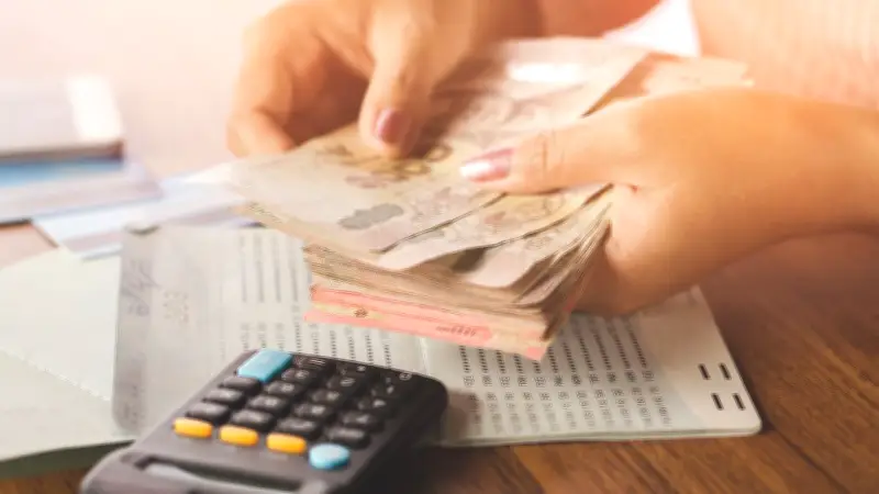 โครงการ 'ปิดหนี้ไว ไปต่อได้' ช่วยลูกหนี้ 100,000 บาท ปิดหนี้ใน 3 ปี พร้อมวิกฤตเศรษฐกิจไทย