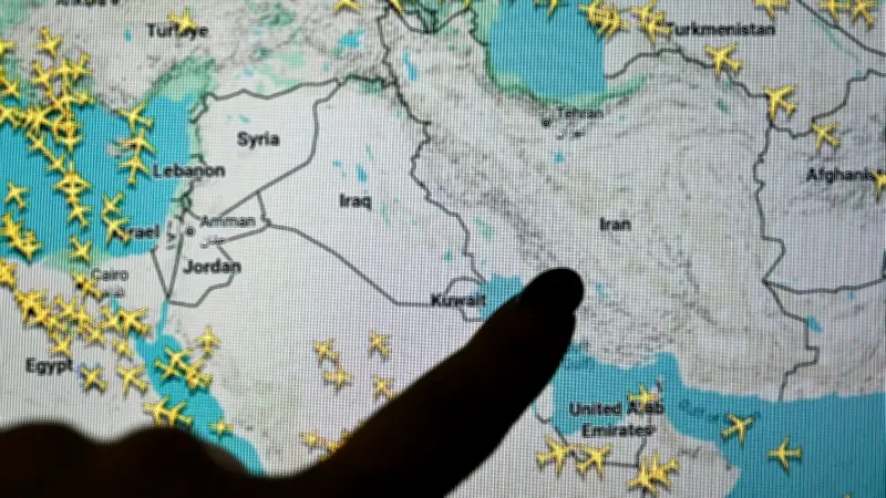 วิกฤตตะวันออกกลาง! เที่ยวบินกว่า 11,000 เที่ยวถูกยกเลิก นักท่องเที่ยวติดค้างนับแสน