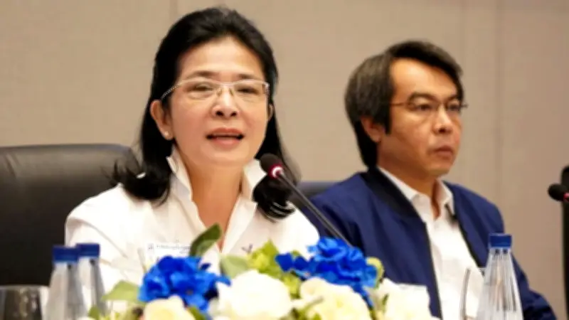 อุบัติเหตุรถบรรทุกพลิกคว่ำบนทางด่วนบางปะอิน ดับ 2 บาดเจ็บ 3