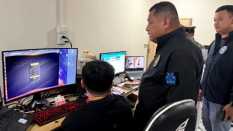 ตำรวจเชียงรายจับกุม 2 ผัวเมียแอดมินเว็บพนันออนไลน์ SUPERWIN.VIN ยอดหมุนเวียนกว่า 360 ล้านบาทต่อปี