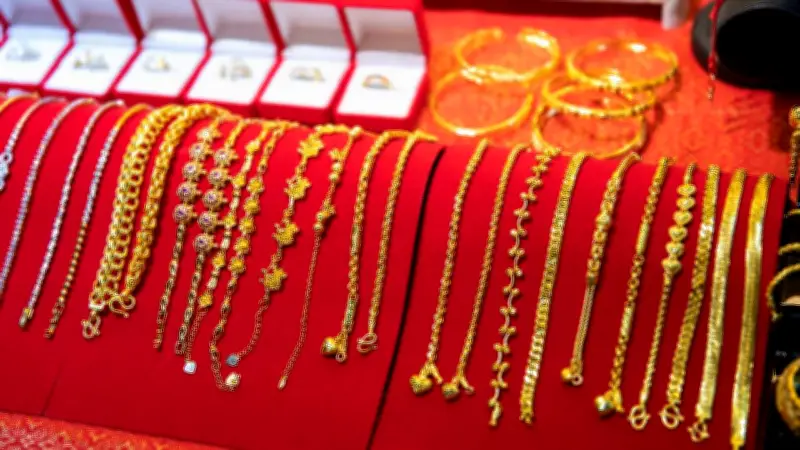 ราคาทองวันนี้ 30 มี.ค. 69 ปรับขึ้น 400 บาท ทองรูปพรรณปิดตลาดที่ 71,300 บาท