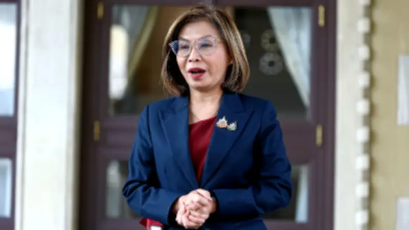 ตำรวจจับกุมแก๊งชาวอังกฤษ 4 คน หลังปล้นตู้เซฟ 2 ล้านบาทในชลบุรี