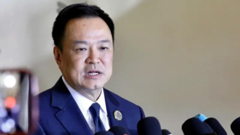 การเมืองไทยสั่นคลอน! 'หนู' นัดถก สมช. เผยสำรองน้ำมัน 61 วัน หลังหนังสือพิมพ์ไทยรัฐฉบับพิมพ์บินอพยพ