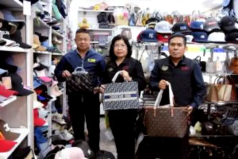 ก.พาณิชย์ เผยยอดขายออนไลน์ช่วงสงกรานต์ปี 67 พุ่ง 3.8 หมื่นล้านบาท