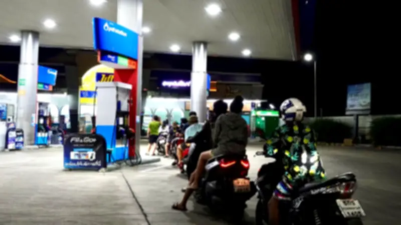 น้ำมันขึ้นสูงสุด 8 บาท! ปตท. บางจาก ปรับราคาน้ำมันทุกชนิด เริ่มตี 5 วันนี้