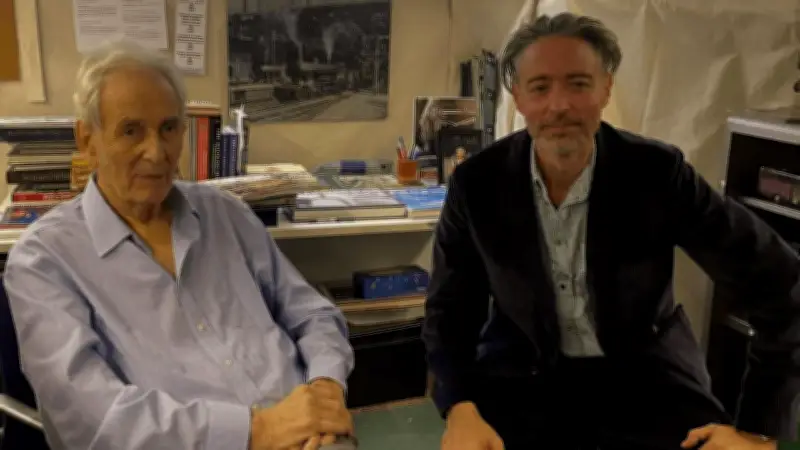 พายุลูกเห็บถล่มบ้านหนองป่าแขม แม่สะเรียง หลังคาเรือนเสียหายกว่า 90 หลัง