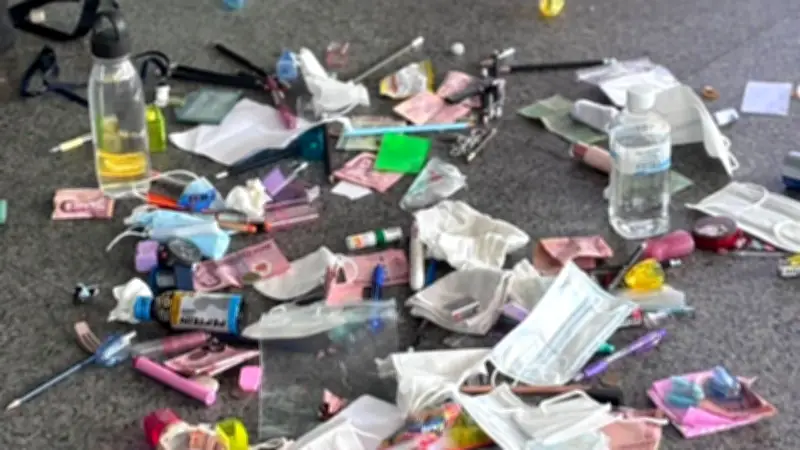 ดราม่าสนามสอบเตรียมอุดมฯ ห้ามนำเงินเข้าห้องสอบ ผู้ปกครองกังวลเด็กกลับบ้านลำบาก