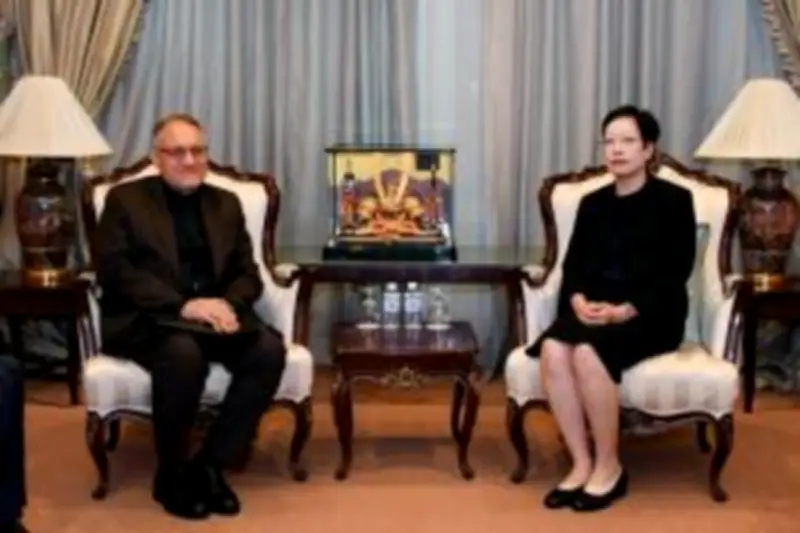 ส.ส.พรรคก้าวไกลยื่นญัตติแก้รัฐธรรมนูญ เปิดทางเลือกตั้งผู้ว่าฯ กทม.โดยตรง