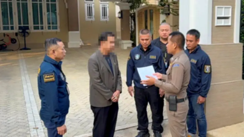 ตำรวจขยายผลค้นบ้านพี่ชายเลขานุการนายก อบจ. พบเส้นทางเงินผ่านหลายบัญชี พัวพันตุ๋นลงทุน