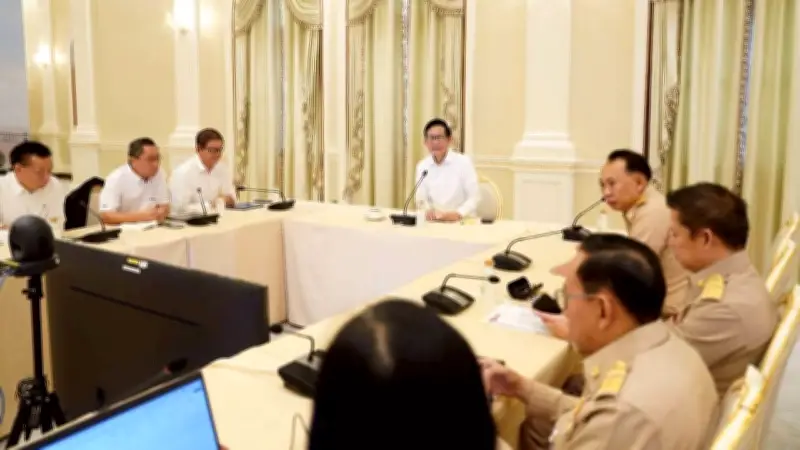 อรรถพลสั่งด่วน! ระดมรถขนส่ง-เพิ่มรอบระบายน้ำมันเติมปั๊มทั่วประเทศ