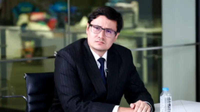 พรรคประชาชนจ่อตรวจสอบจริยธรรมรัฐมนตรี หลังพบว่าที่ครม.หลายคนมีคดีติดตัว