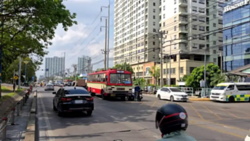 มือกลองวง BLACK TIGER ดับสลด จยย.ลื่นล้มกลางถนน ถูกรถเมล์ทับซ้ำ