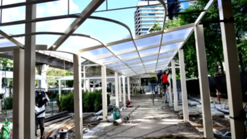 กทม. เปิด 'Hawker Center' สวนลุมฯ พ.ค. นี้ ให้สิทธิ์ผู้ค้าเดิม อัปเกรดสตรีทฟู้ด