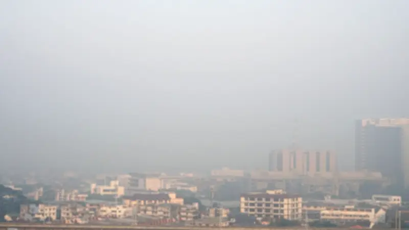 ค่าฝุ่น PM 2.5 กทม. เกินมาตรฐาน 57 พื้นที่ ส่งผลกระทบต่อสุขภาพประชาชน