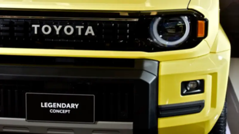 Toyota ใช้แพลตฟอร์ม Hilux Champ สร้าง Land Cruiser FJ 2026 กลยุทธ์ลดต้นทุน-เน้นความทนทาน