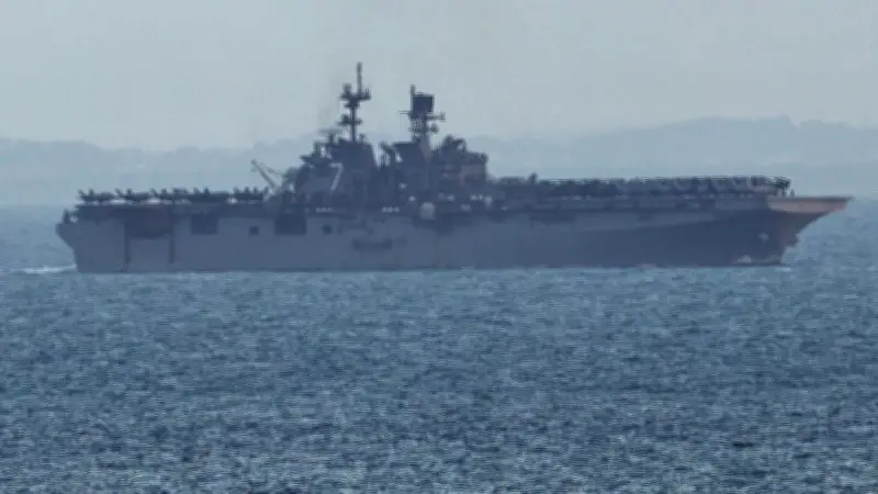 เรือรบสหรัฐ USS Tripoli ผ่านช่องแคบมะละกา มุ่งหน้าตะวันออกกลางเสริมกำลังนาวิกโยธิน