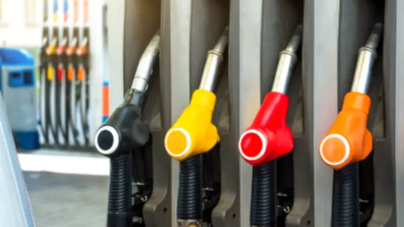 ปตท.-บางจาก ปรับขึ้นน้ำมันเบนซิน 0.85 บาท ดีเซล 0.60 บาท มีผล 1 พ.ค. 2569