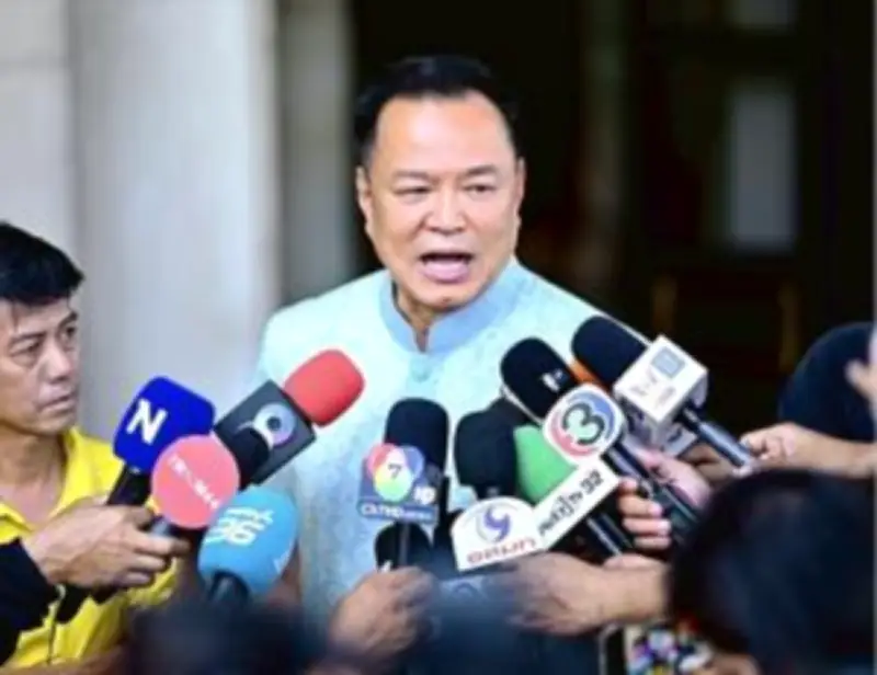 รัฐบาลเดินหน้าขยายโครงข่ายรถไฟฟ้าครอบคลุม 10 จังหวัด ตั้งเป้าสร้าง 1,000 กม. ภายในปี 2573