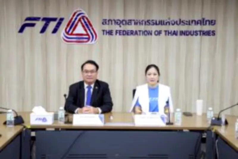 สหรัฐฯ ประกาศขึ้นภาษีนำเข้าสินค้าจีน 100% หวังปกป้องอุตสาหกรรมในประเทศ