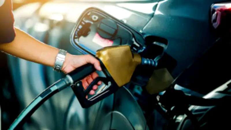 ปตท.-บางจาก ลดราคาดีเซล 1.20 บาทต่อลิตร มีผล 21 เมษายน 2569