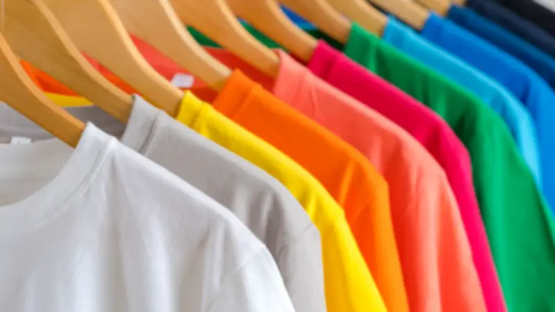สีเสื้อมงคลวันหวยออก 16 เมษายน 2569 เสริมดวงการเงินและโชคลาภ