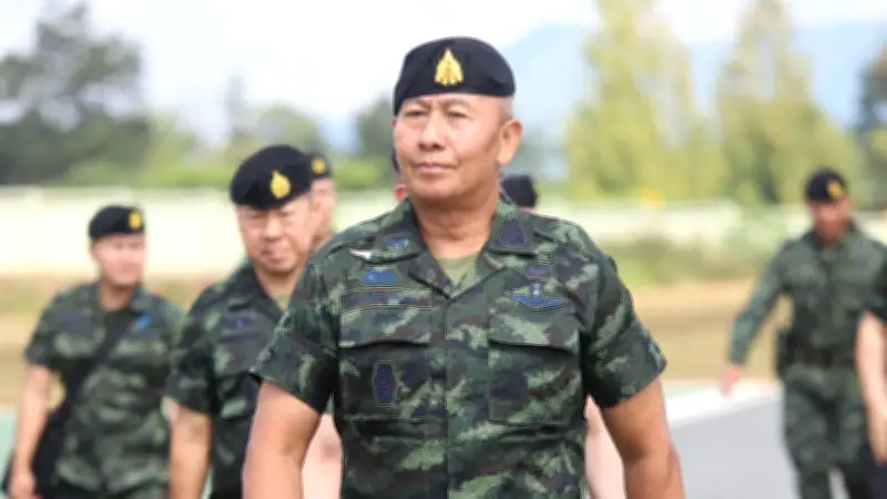 ผบ.ทบ.จัดทัพใหญ่ 228 ผู้พันคุมชายแดนรับมือสถานการณ์ตึงเครียด