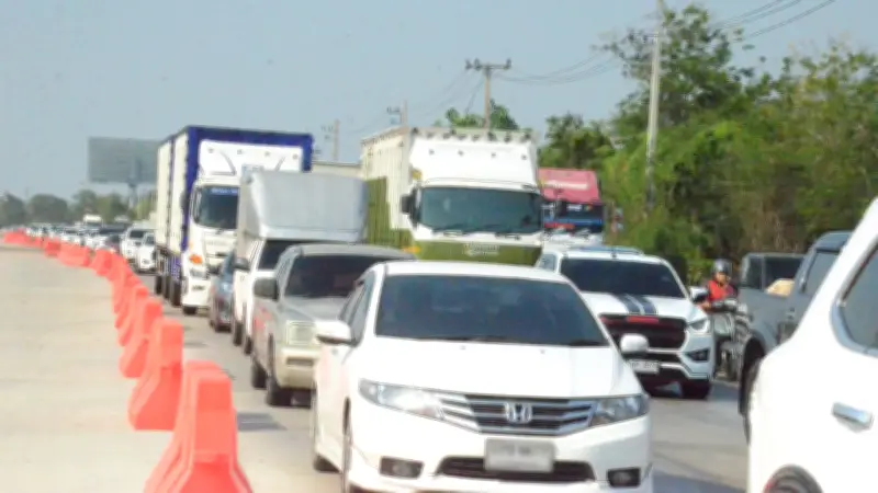 สงกรานต์ 2569: จราจรสาย 304 คล่องตัว มอเตอร์เวย์ M6 รถบางตา ชาวอีสานทยอยกลับบ้าน
