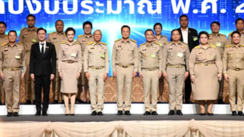 รัฐบาลมอบนโยบายงบประมาณปี 2570 เน้นซ่อมถนนเดิม ลดรายจ่าย ส่งเสริมพลังงานสะอาด