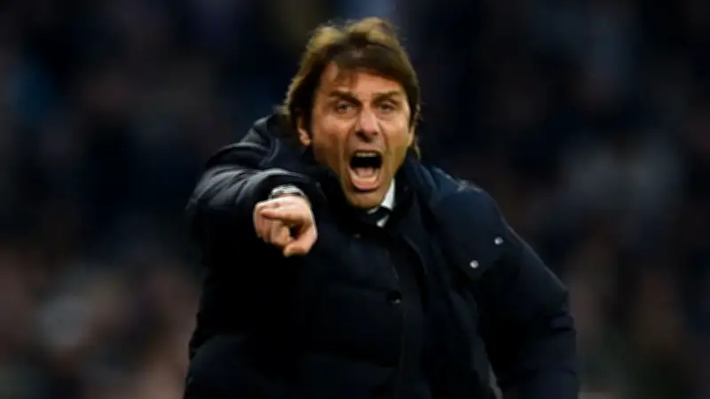 ลาซิโอพลิกชนะฟิออเรนติน่า 3-2 ในเซเรียอา หลังตามหลัง 2 ลูก