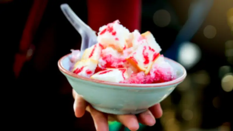 รวมสูตรเด็ด! วิธีทำน้ำแข็งไส 3 แบบ ทำเองง่ายๆ ที่บ้าน งบหลักสิบก็ฟินได้