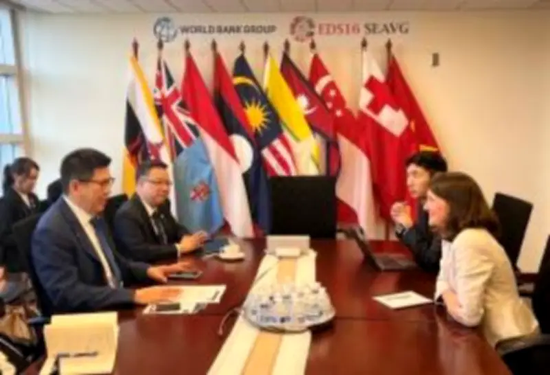 ตลาดหุ้นไทยปิดลบ 4.36 จุด หลังแรงกดดันจากต่างประเทศและความกังวลเศรษฐกิจโลก