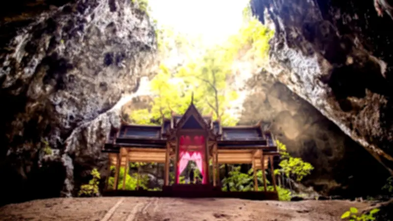 5 เรื่องต้องรู้ก่อนพิชิตถ้ำพระยานคร 2569: ช่วงเวลาแสงส่องสว่างและประวัติศาสตร์