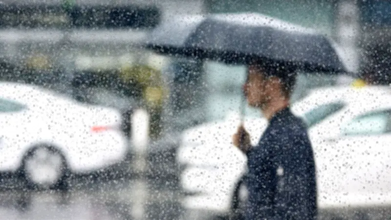 กรมอุตุฯ ประกาศฉบับ 6 เตือนพายุฤดูร้อน ฝนตกหนัก-ลูกเห็บตก 30 เม.ย.-1 พ.ค.