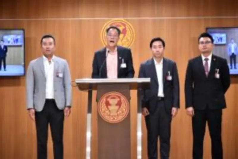 พรรคเพื่อไทยเตรียมเสนอร่างกฎหมายแก้ไขรัฐธรรมนูญ เน้นเพิ่มสิทธิประชาชน
