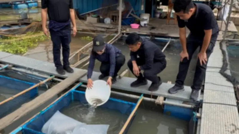 ทดลองเลี้ยงปลาบู่ในกระชังที่อ่างทอง ประสบความสำเร็จ ช่วยเกษตรกรสร้างรายได้สูง