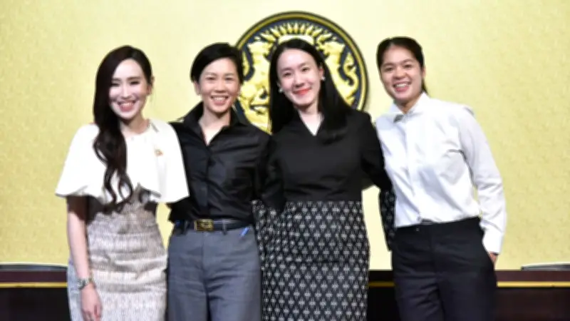 ทีมโฆษกรัฐบาลผนึกกำลังทำงานเป็นทีม สื่อสารรวดเร็วตรงเป้า เปิดรายการใหม่