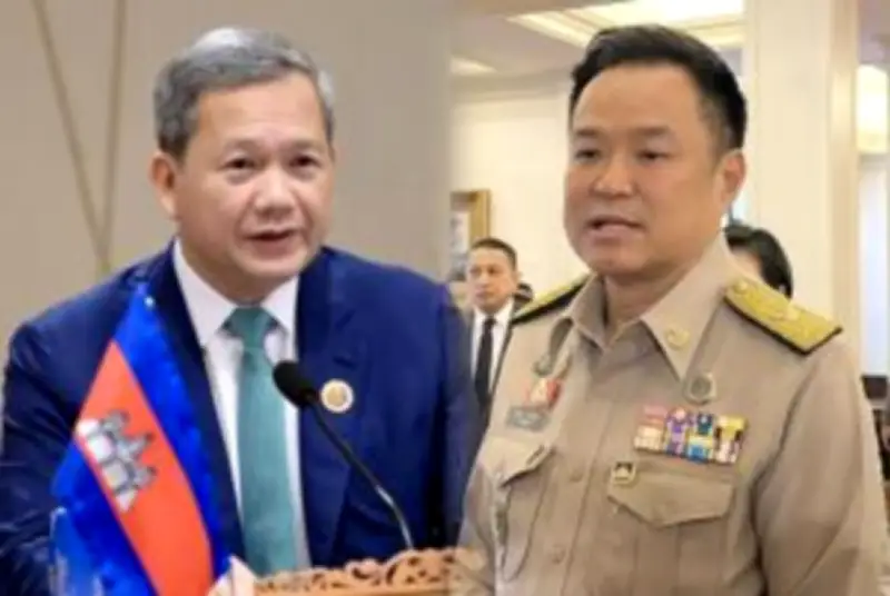 ปชป.จี้รัฐบาลแก้ปัญหาปากท้อง หลังโพลชี้ค่าครองชีพสูง