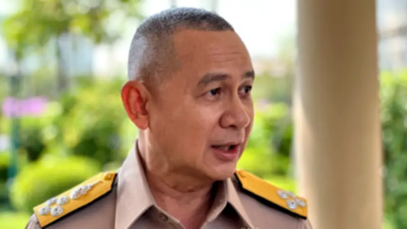 นายกฯ เร่งตรวจสอบน้ำมันส่อกักตุน DSI พบความผิดปกติหลายจุด ทร. ยันจับเรือทุกลำ