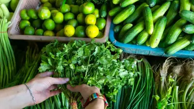 อัปเดตราคาผักล่าสุด 21 เม.ษ. 67 ต้นหอม-ผักชีราคาลด มะนาวแพงขึ้น